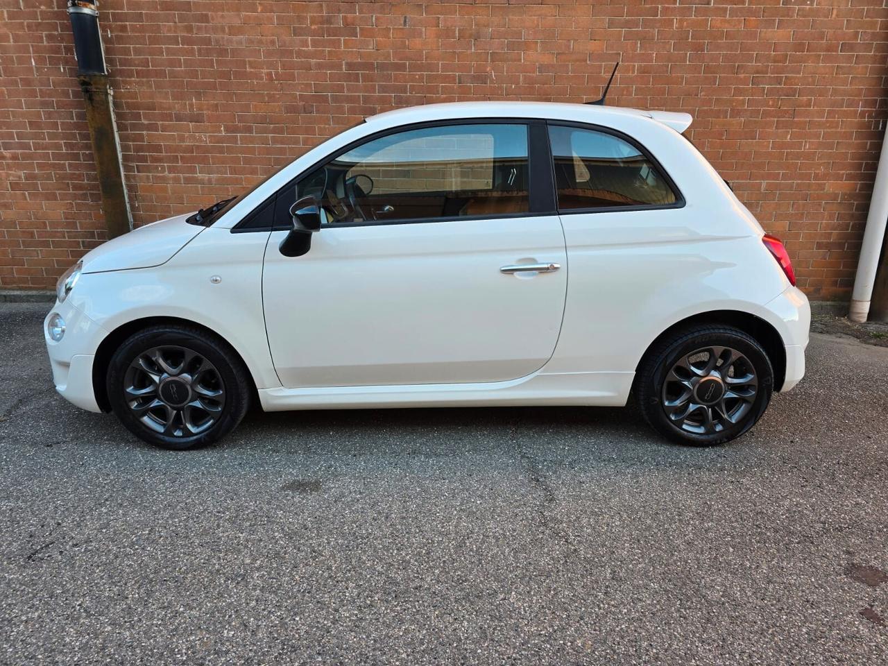 Fiat 500 1.0 Hybrid SPORT Connect