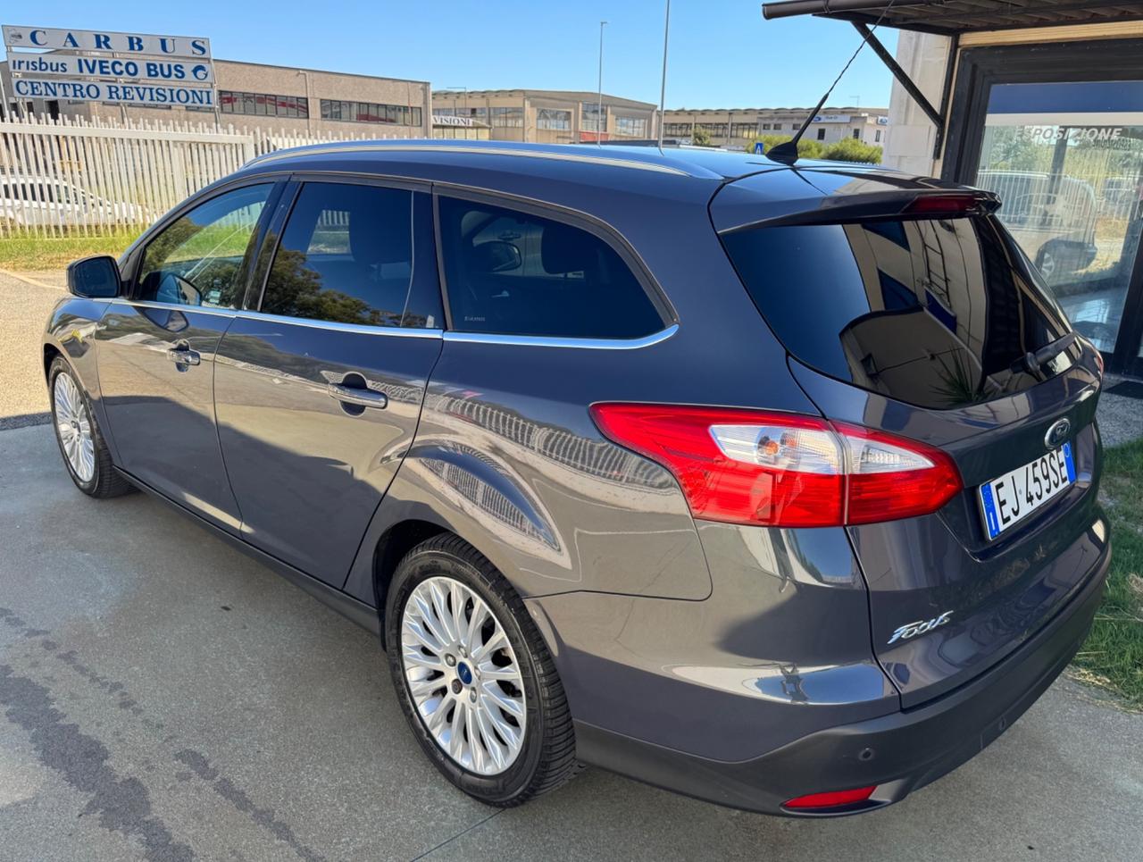 Ford Focus 1.6 TDCi 115 CV SW Titanium -122.000 KM-