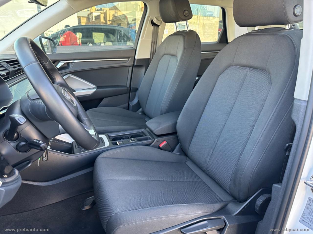 AUDI Q3 35 TDI S tronic Business