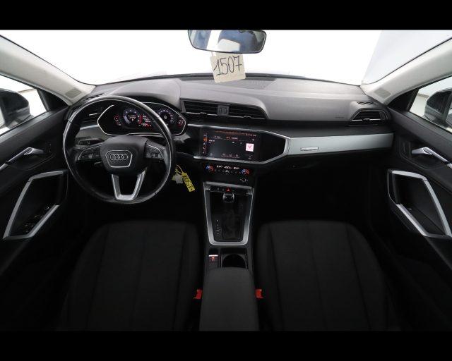 AUDI Q3 35 TDI S tronic Business Advanced