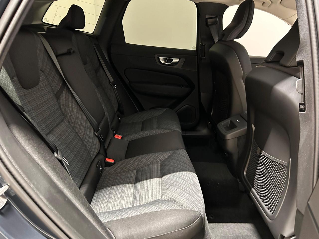 Volvo XC 60 T6 Plug-in hybrid AWD automatico Core *Anche Autocarro N1*