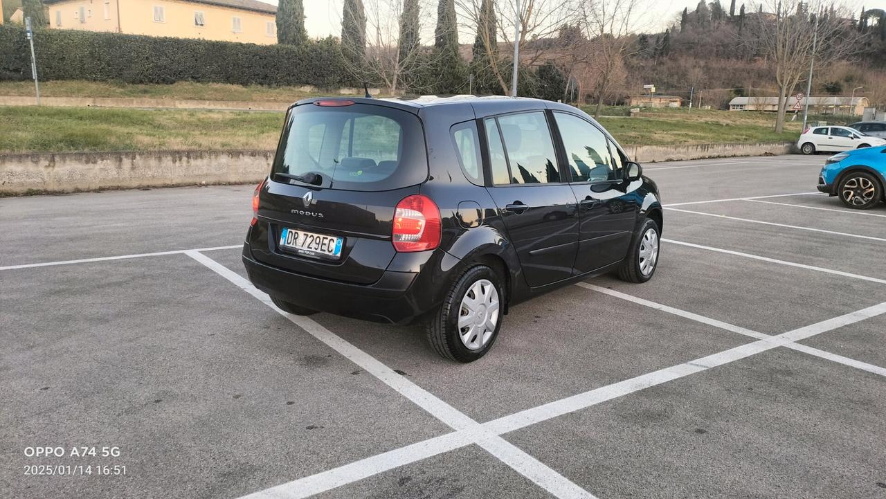 Renault Modus 1.2 16V Dynamique