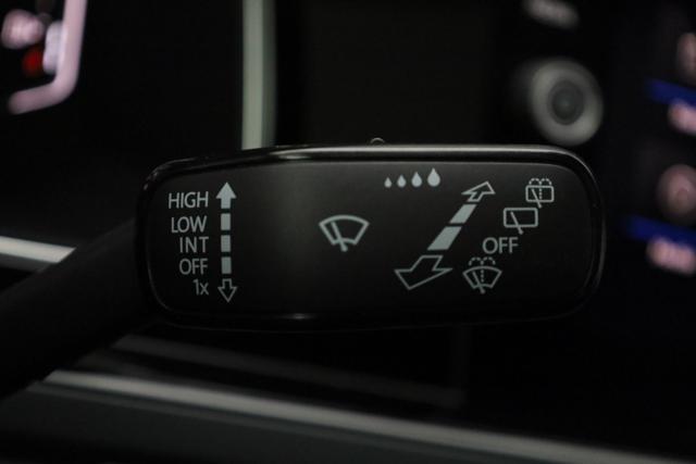 VOLKSWAGEN Taigo 1.0 TSI 110 CV DSG R-Line