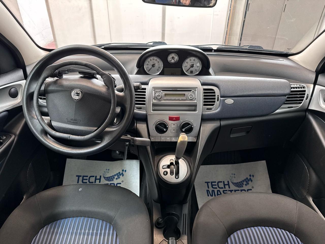 Lancia Ypsilon 1.4 16V Platino AUTO CON ALLESTIMENTO PER DISABILI