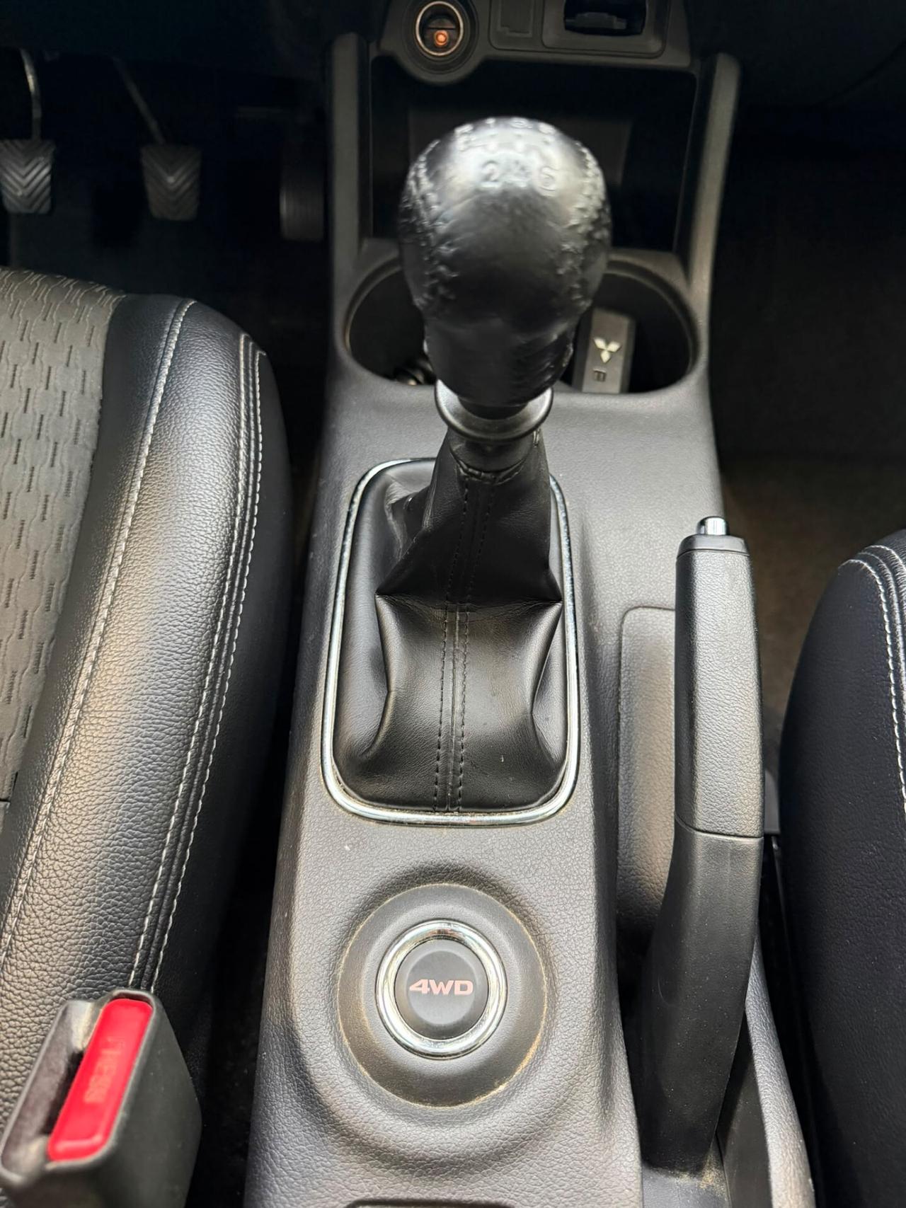 Mitsubishi Outlander 2.2 DI-D 4WD Instyle 7p.