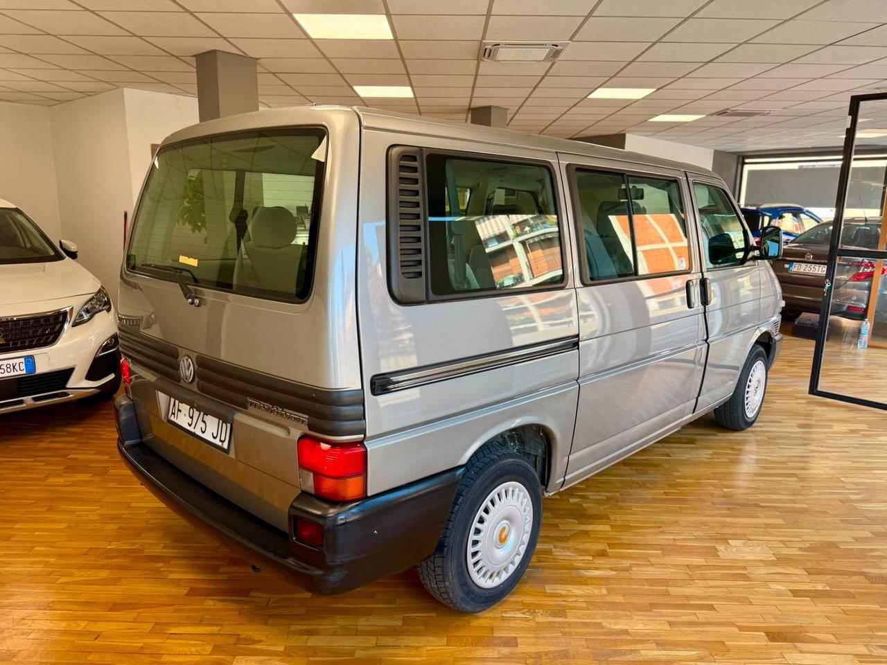 Volkswagen Multivan T4