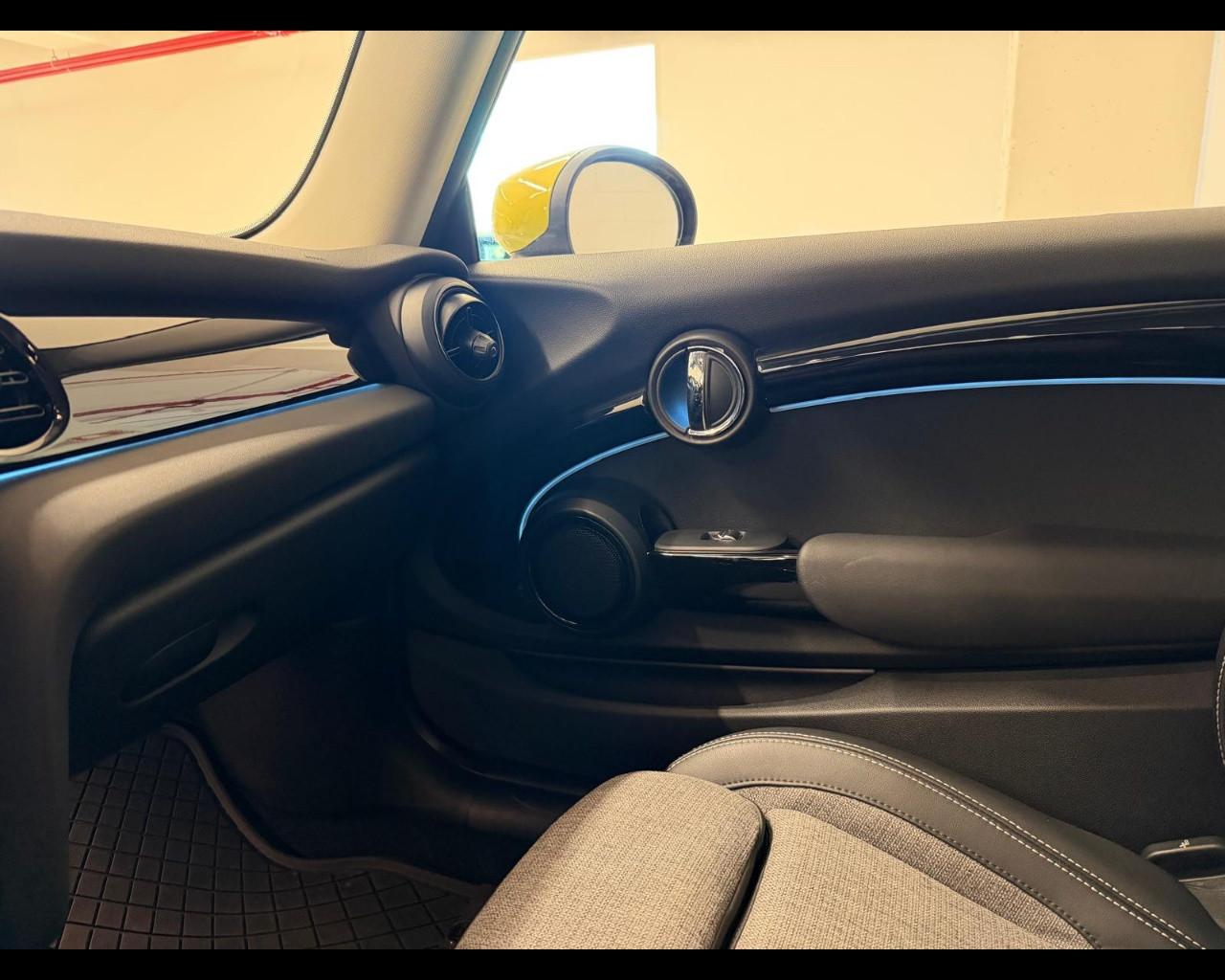 MINI Mini Full El. (F56) - Mini Cooper SE Yours
