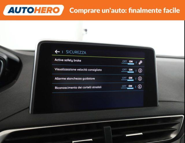 PEUGEOT 3008 Hybrid4 300 e-EAT8 GT