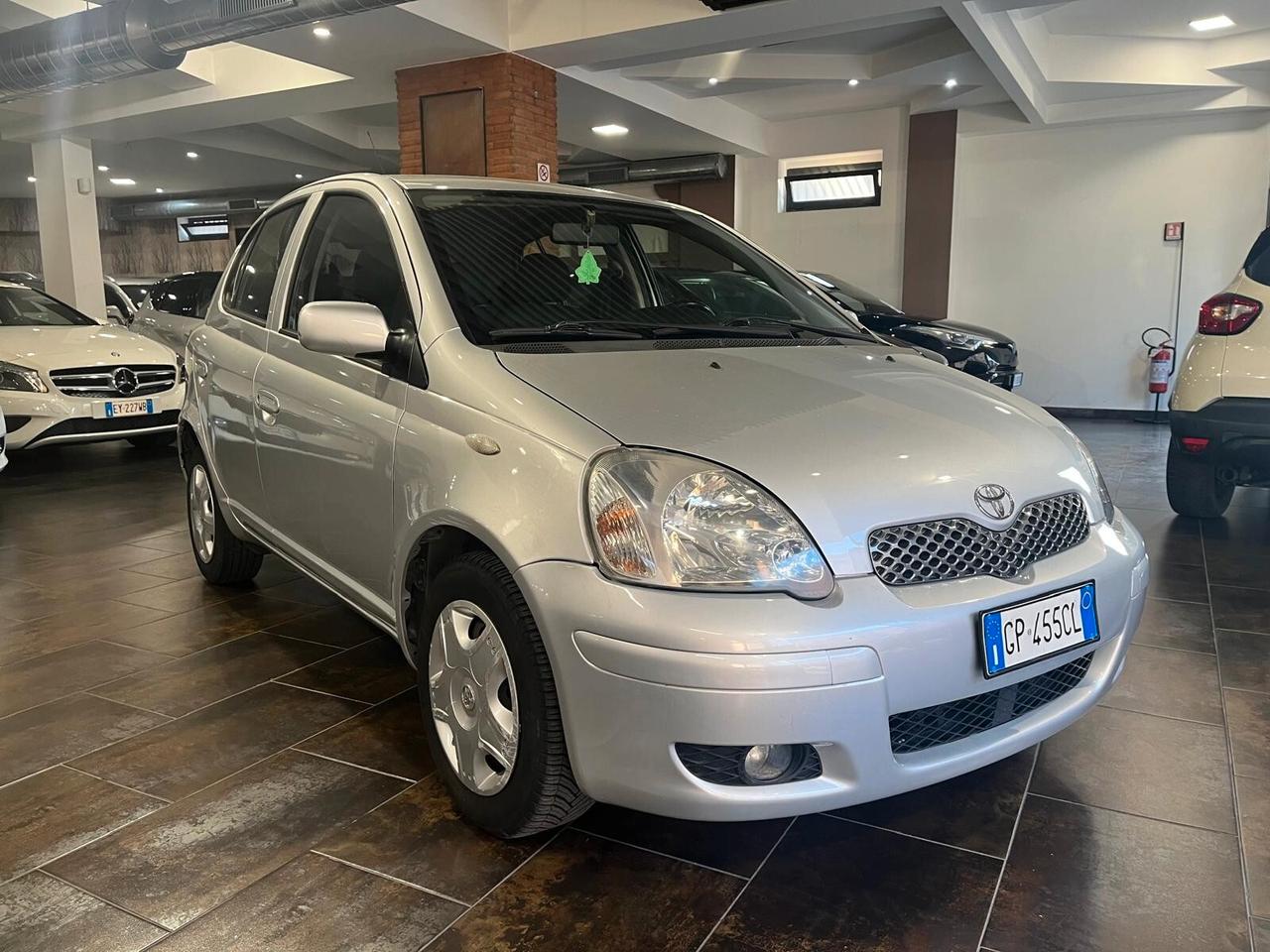 Toyota Yaris 1.0 Expo c/clima