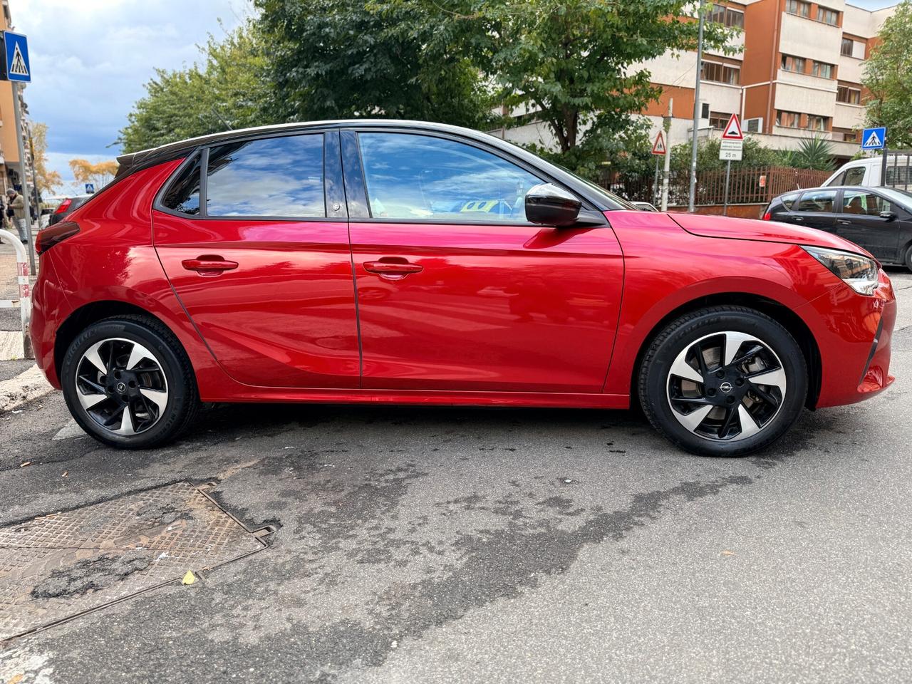 Opel Corsa Elettrica 136cv AUTONOMIA 300km
