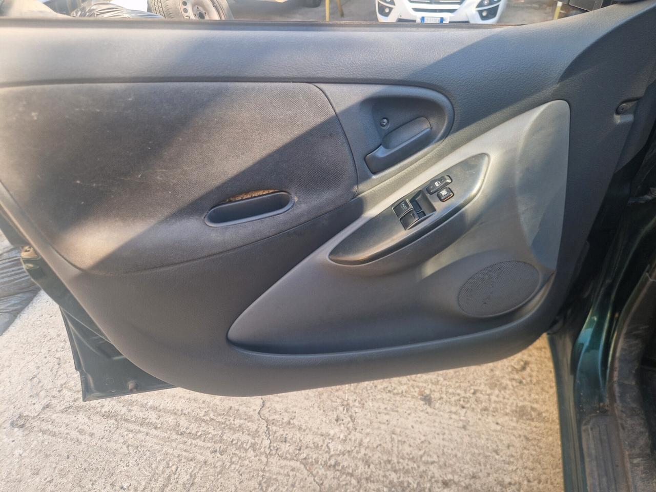 Toyota Yaris 1.0 4 cilindri Gpl valido fino al 2033