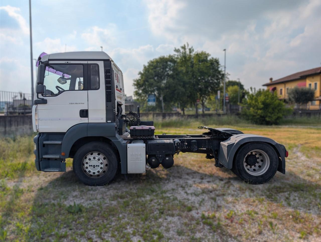 TRATTORE STRADALE MAN TGA 18.440