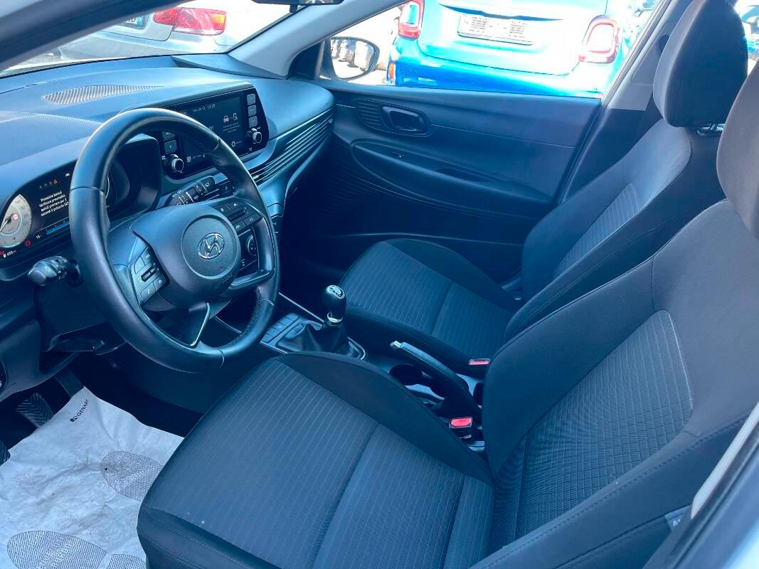 Hyundai i20 1.2 mpi Connectline Retrocamera LED