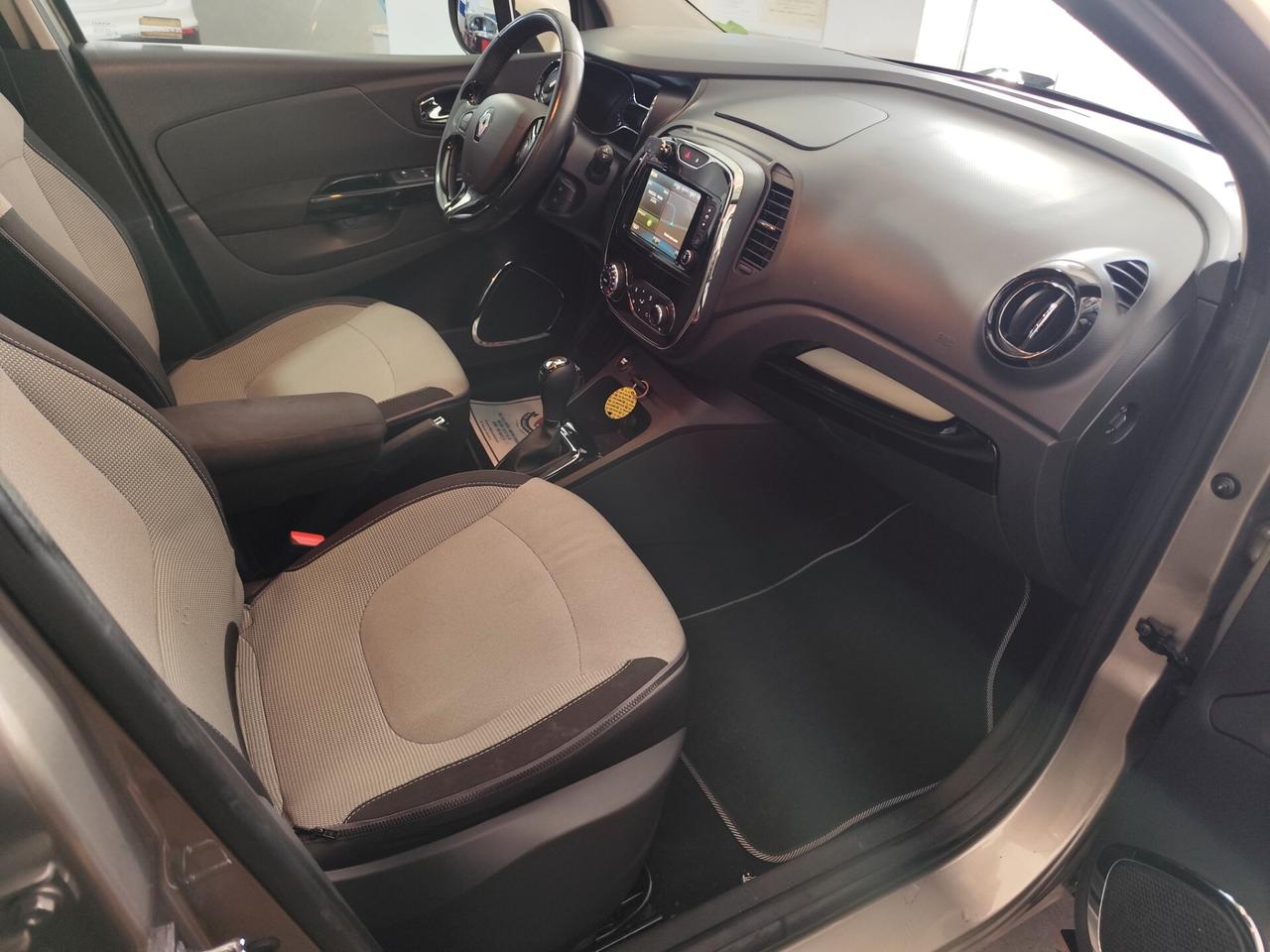 Renault Captur 1.5 dCi 8V 90 CV EDC Energy R-Link