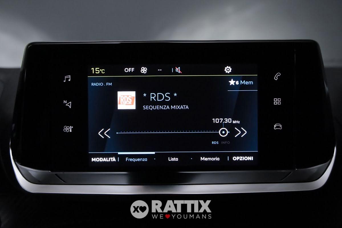 Peugeot e-2008 motore elettrico 100kW Allure Pack