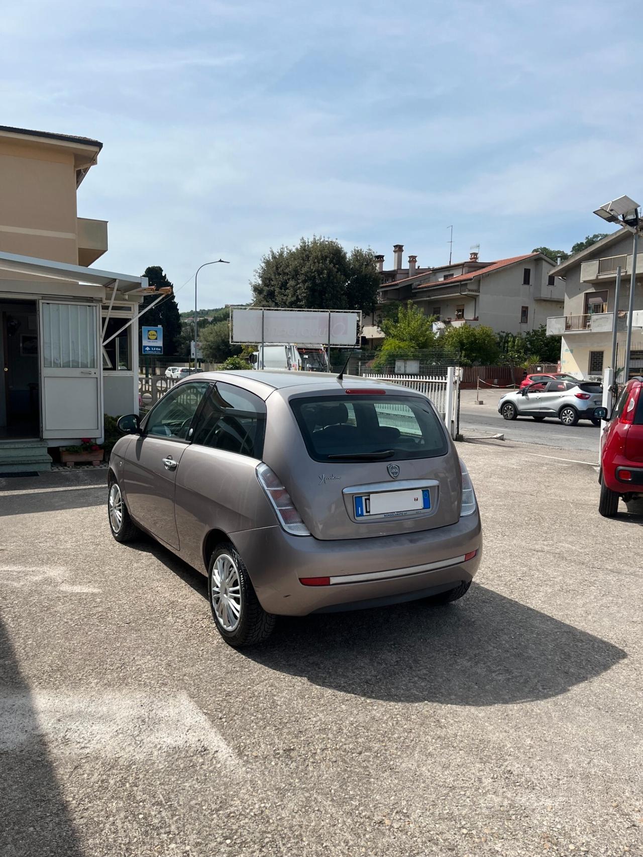 Lancia Ypsilon 1.4 Elle Ecochic GPL
