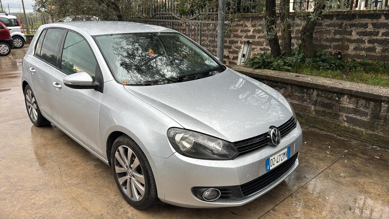 Volkswagen Golf 1.6 TDI DPF DSG 5p. Highline