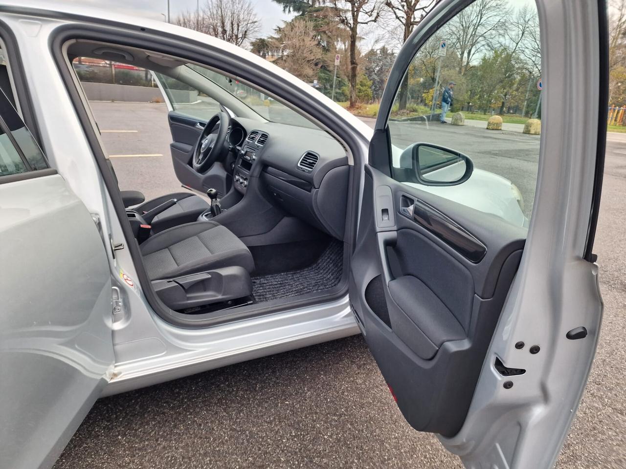 Volkswagen Golf 1.6 5p. Comfortline