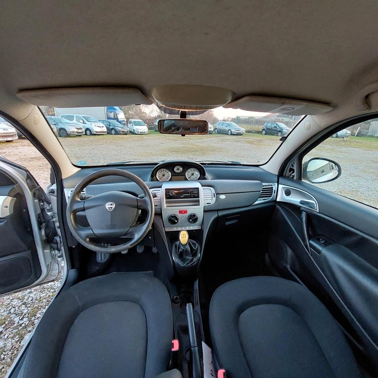 Lancia Ypsilon 1.2 69 CV Elle