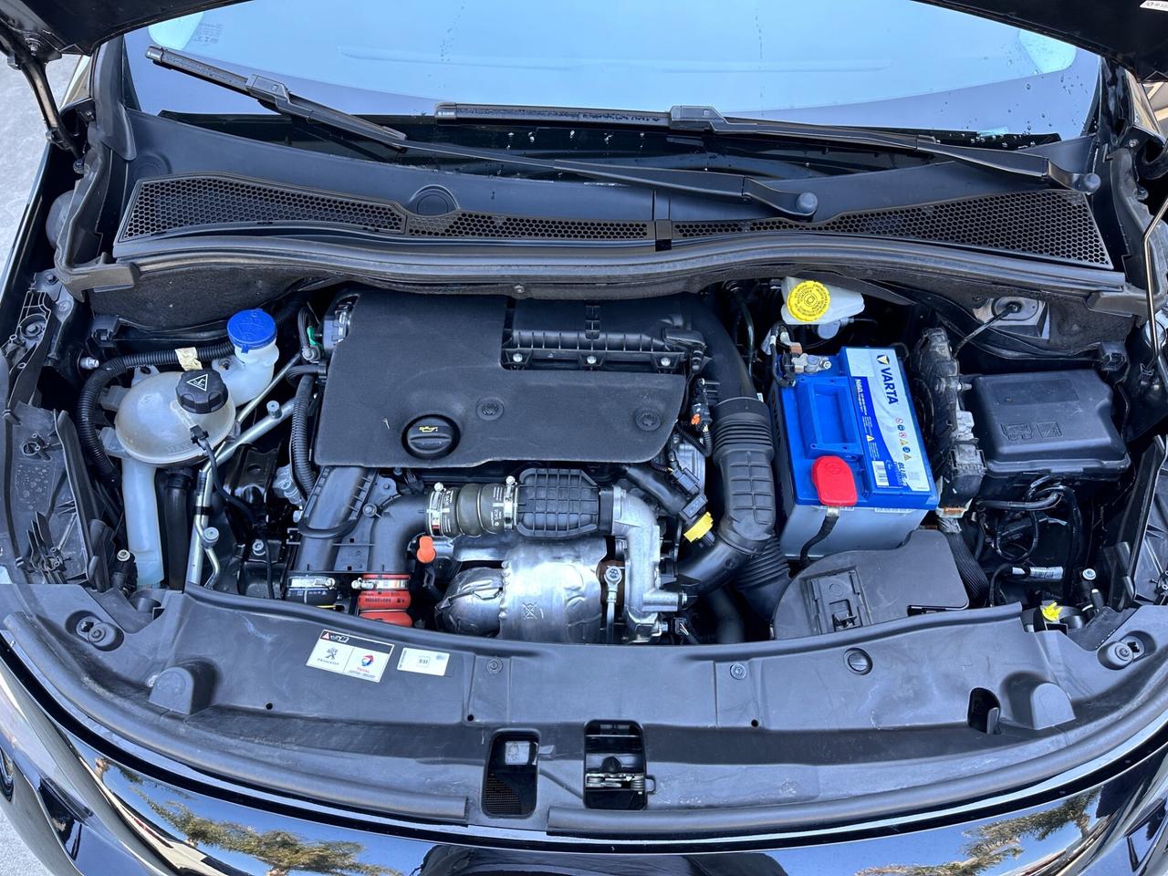 Peugeot 2008 BlueHDi 100 Black Matt