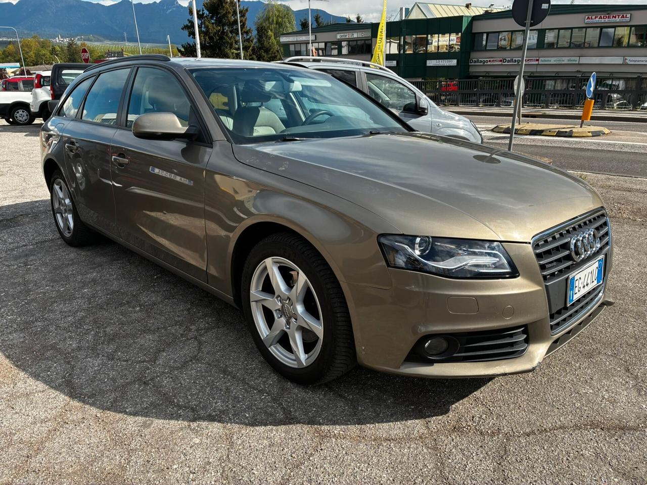 AUDI A4 4x4 AVANT 2.0 TDI 143CV QUATTRO MANUALE