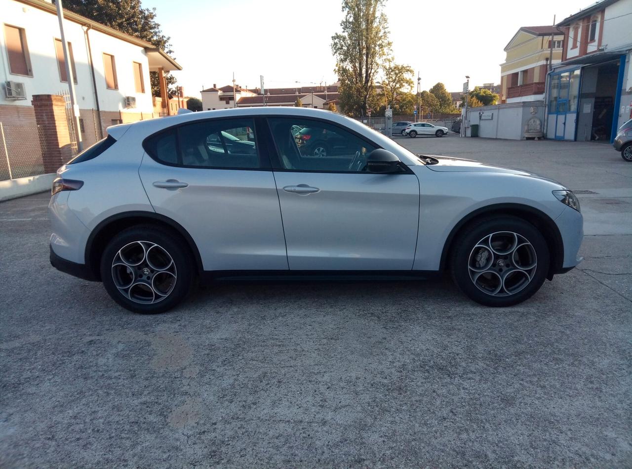Alfa Romeo Stelvio 2.2 Turbodiesel 210 CV AT8 Q4 Sprint