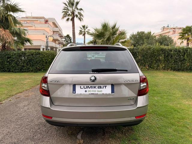 SKODA Octavia 1.5 DSG Wagon Ambition G-Tec METANO