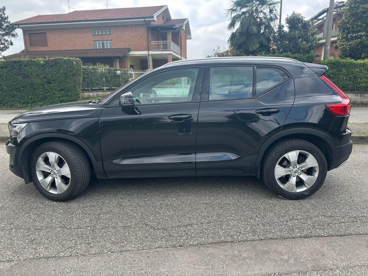 Volvo XC40 Momentum D3