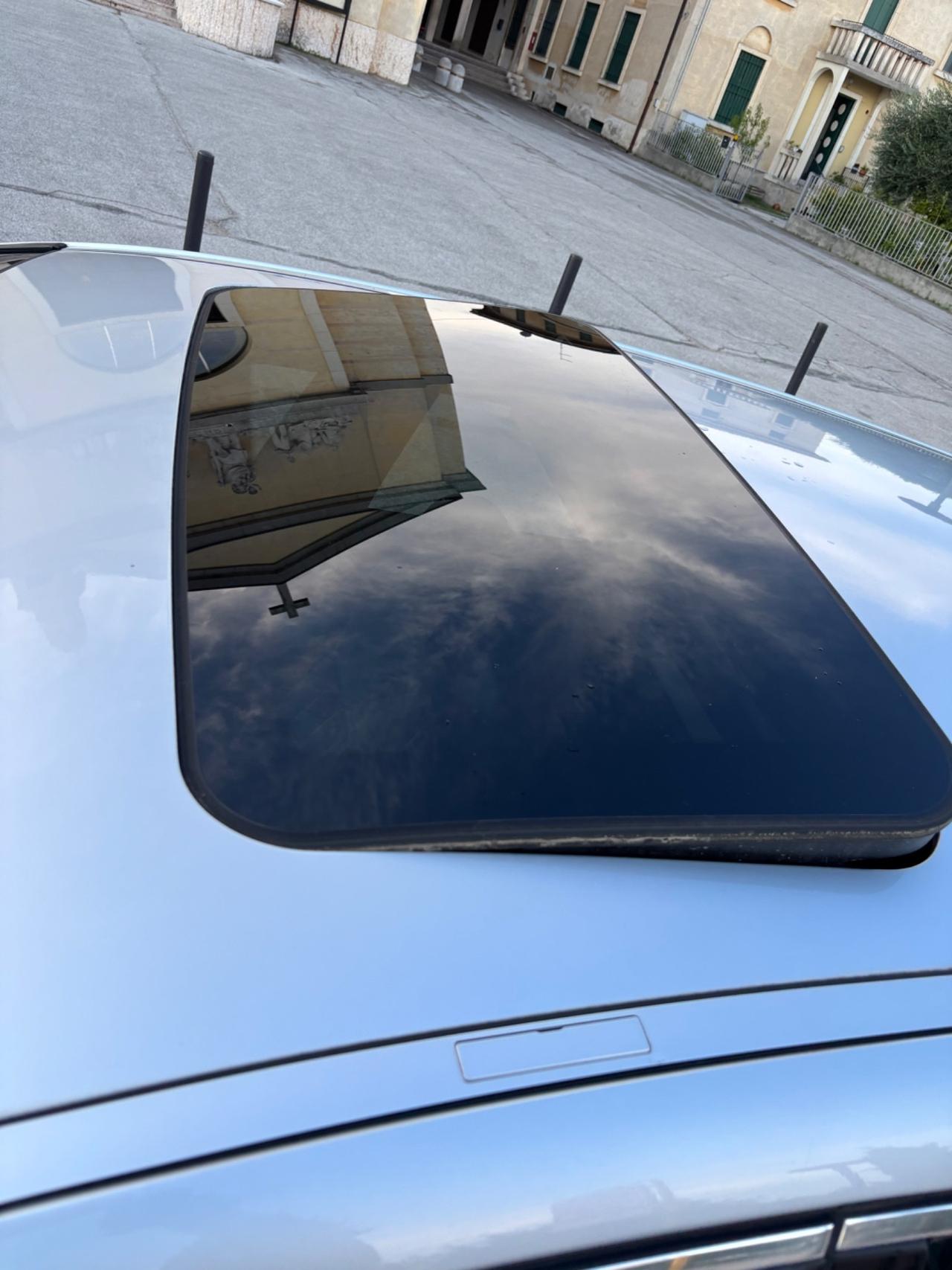Mercedes-benz R 320 CDI cat 4Matic
