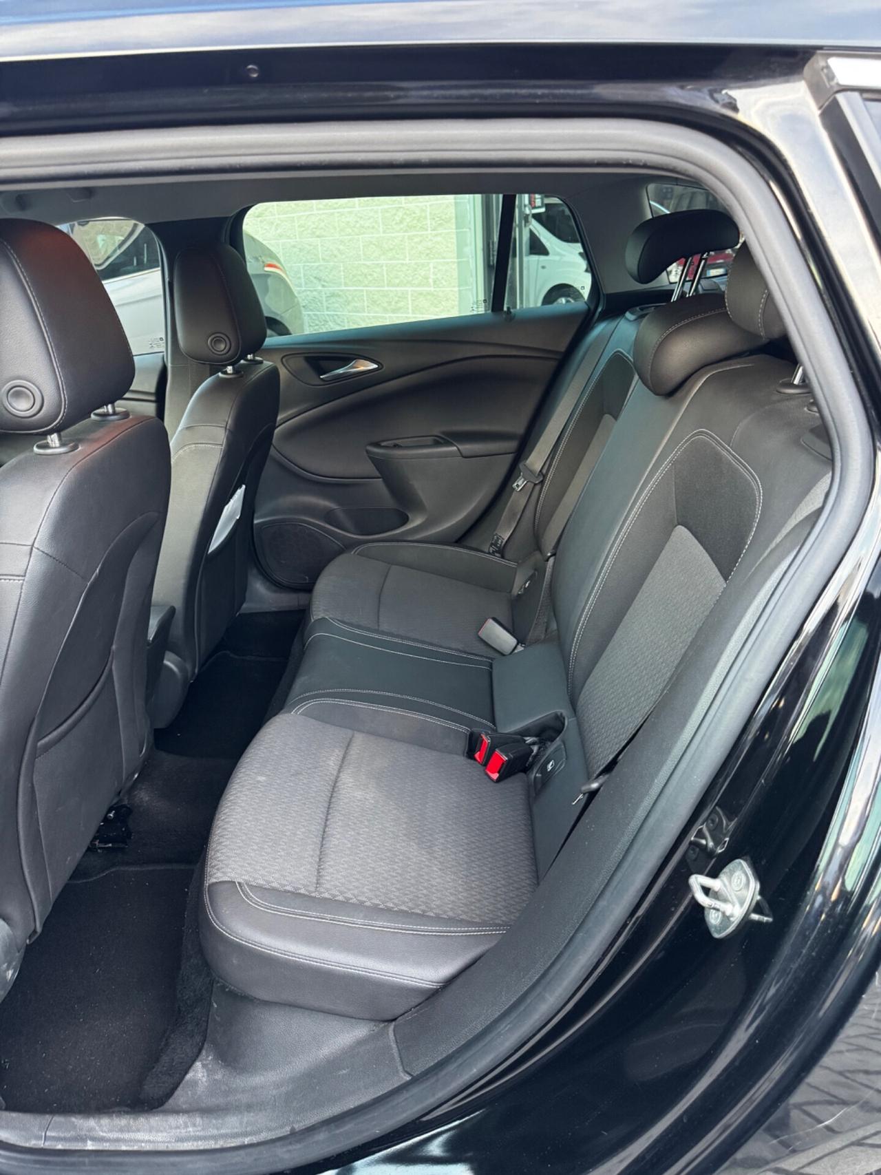 Opel Astra 1.6 CDTi 110CV Start&Stop Sports Tourer Business