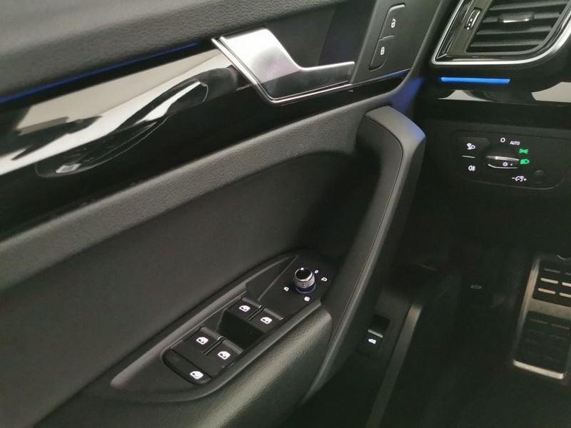 Audi Q5 Sportback 40 2.0 tdi mhev 12V Identity Black quattro s-tronic