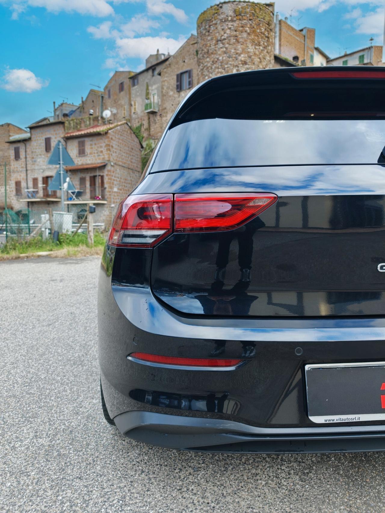 Volkswagen Golf 2.0 TDI 150 CV R-Line DSG