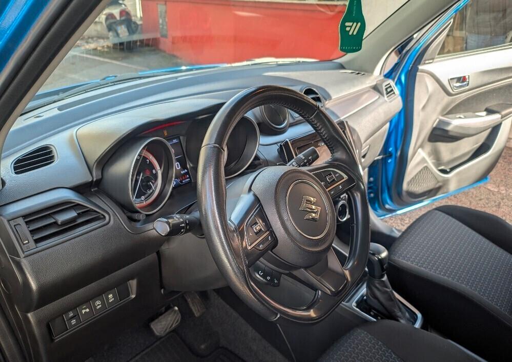 Suzuki SWIFT 1.2 Hybrid AUTOMATICA FULL TOP