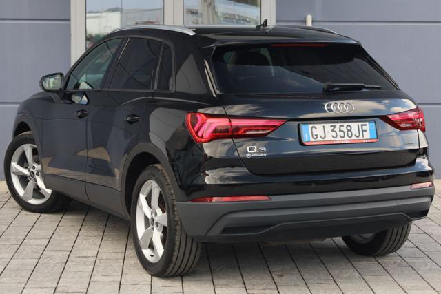 AUDI Q3 35 TDI quattro S tronic Business
