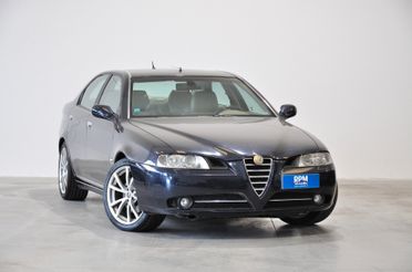 Alfa Romeo 166 2.5i V6 24V cat Distinctive