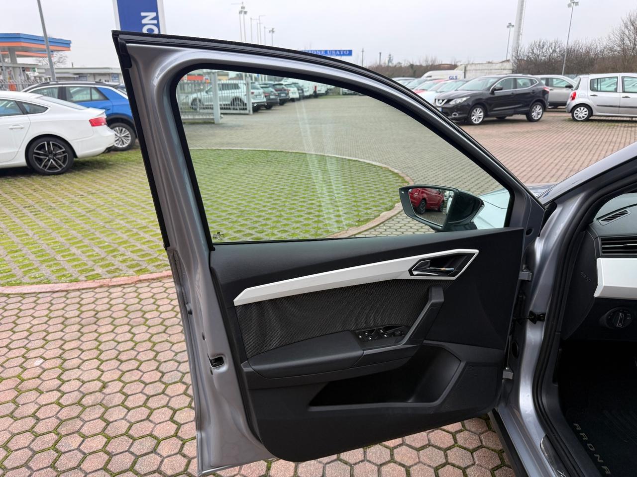 Seat arona 1.6 TDI 95 CV 5 porte XCELLENCE OK NEOPATENTATI