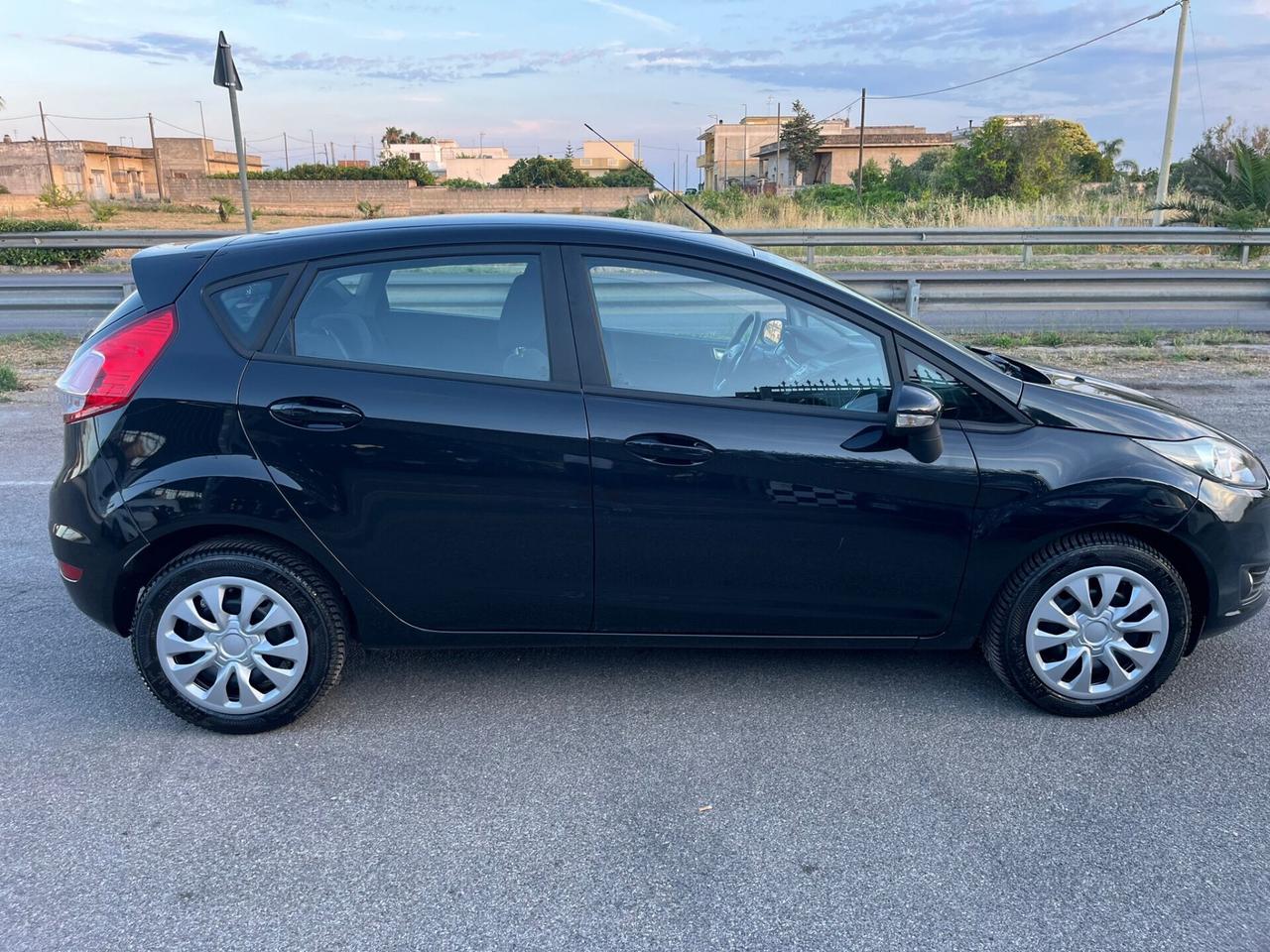 Ford Fiesta 1.4 5p. Bz.- GPL Titanium Unipro 2016