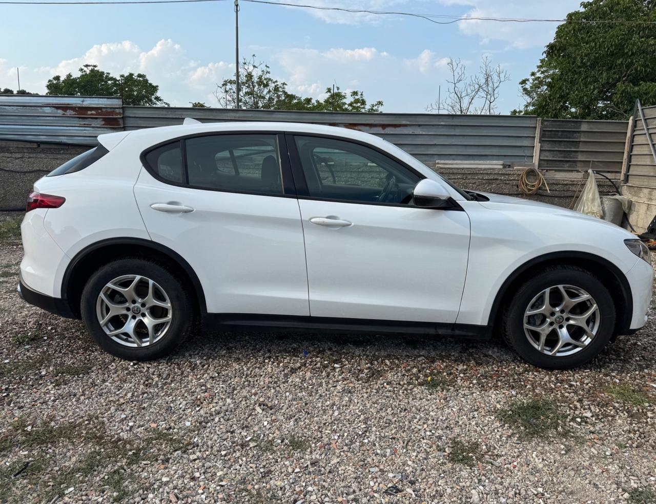 Alfa Romeo Stelvio 2.2 Turbodiesel 190 CV AT8 RWD Executive