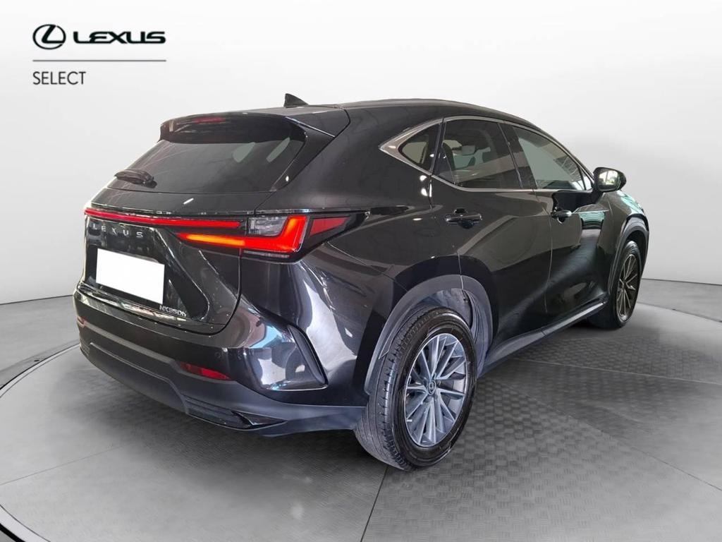 Lexus NX 2.5 Hybrid Premium 4WD e-CVT