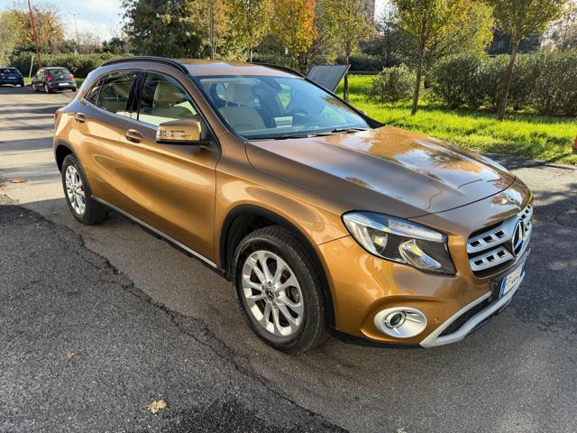 MERCEDES-BENZ GLA 180 Executive