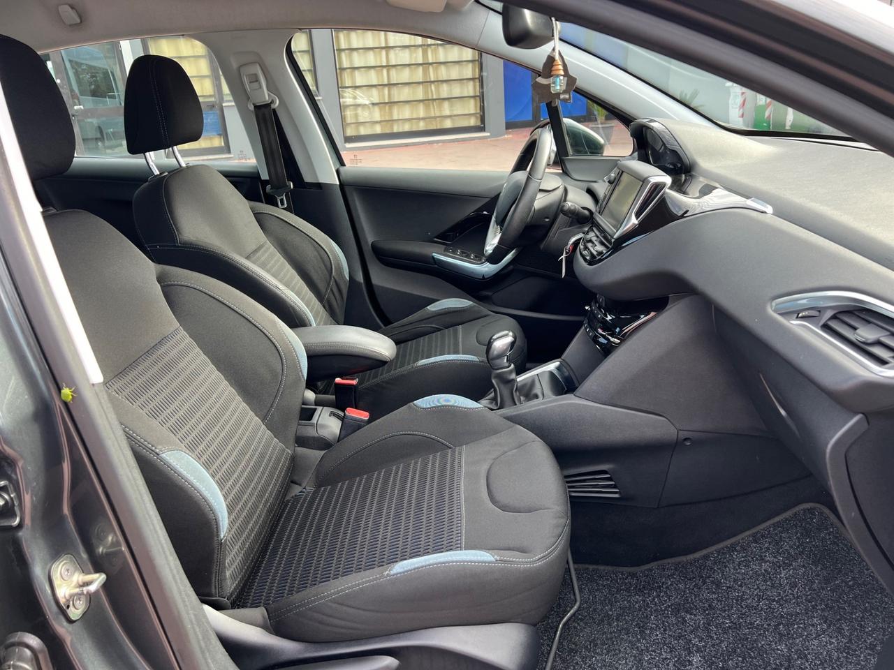 Peugeot 208 1.4 HDi 68 CV 5 porte Allure