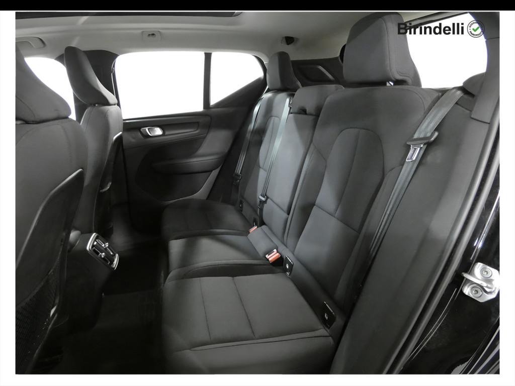 VOLVO XC40 (2017-->) - XC40 T3 Geartronic Momentum