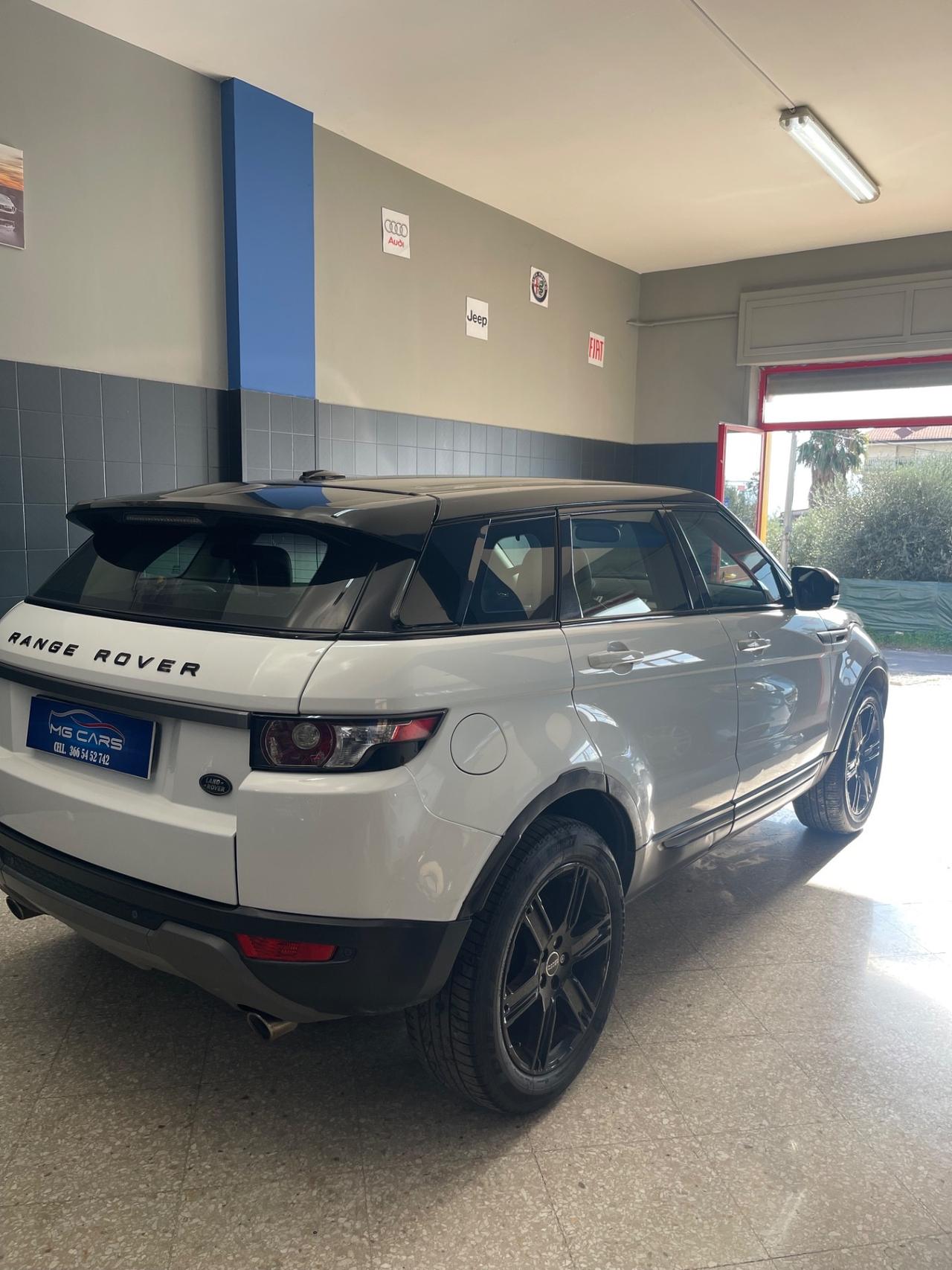 Land Rover Range Evoque 2.2 TD4 5p. Dynamic