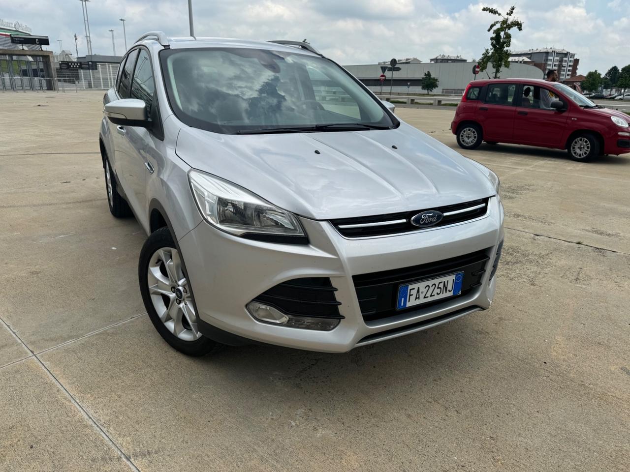 Ford Kuga 2.0 TDCI 150 CV S&S 4WD Powershift Titanium