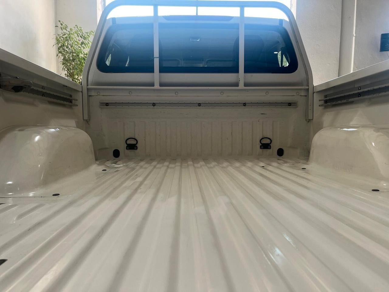 NISSAN NAVARA 2.3 dCi 4WD 2020 4 PORTE 4 POSTI - UNICOPROPRIETARIO