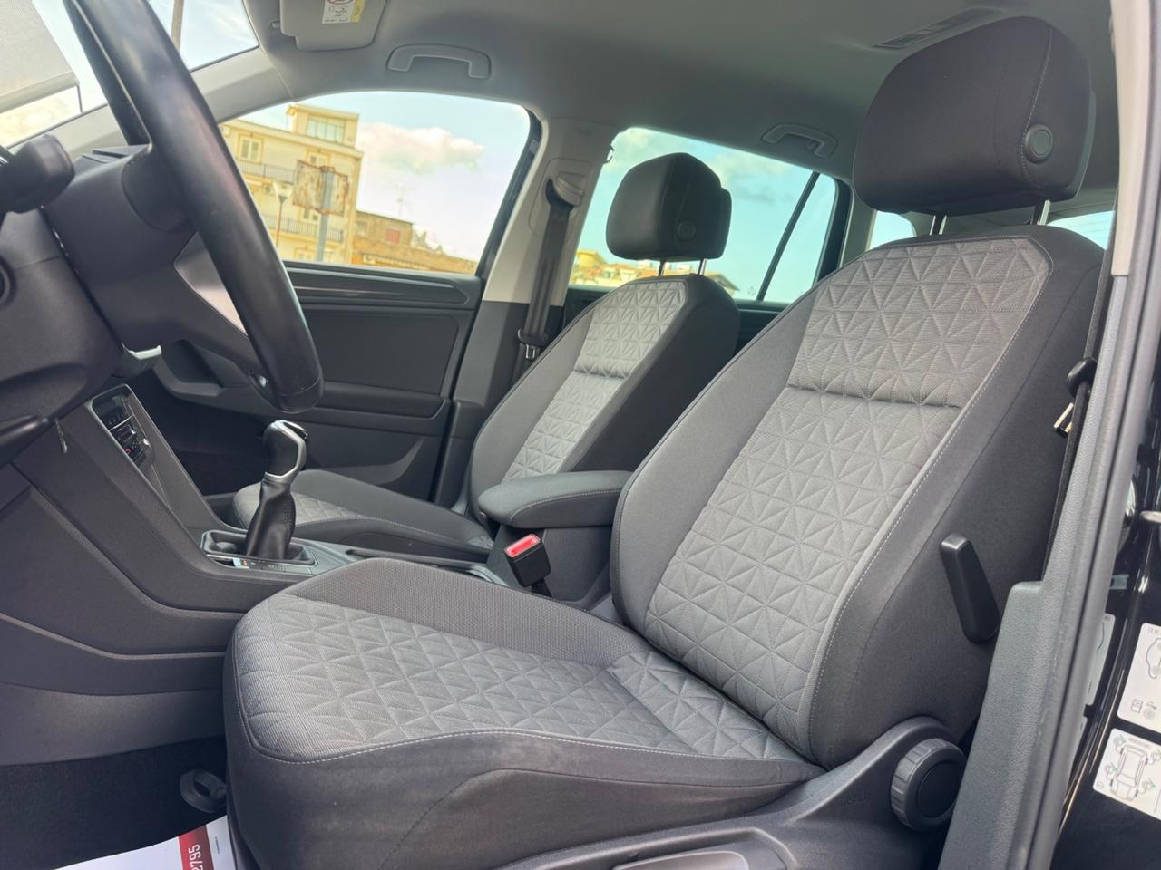 VOLKSWAGEN TIGUAN 2.0 TDI LIFE FULL IVA NEO PATENTATI