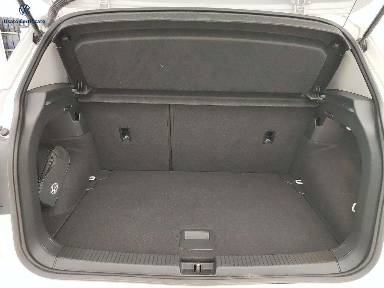 VOLKSWAGEN T-Cross - T-Cross 1.0 TSI Sport