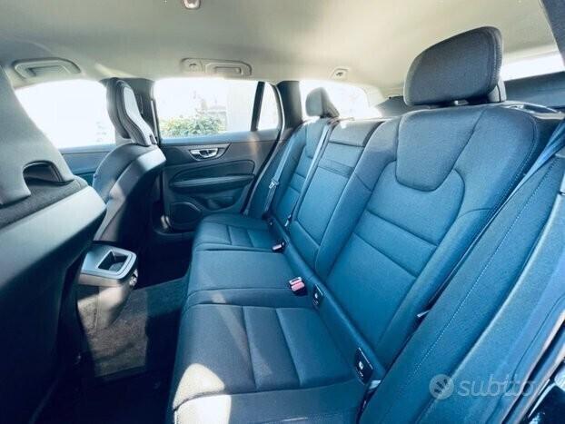 VOLVO V60 D3 Geartronic COCKPIT- CARPLAY