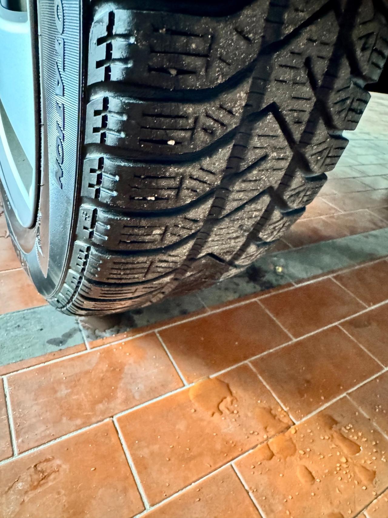 Toyota Yaris 1.0i 16V cat 5 porte