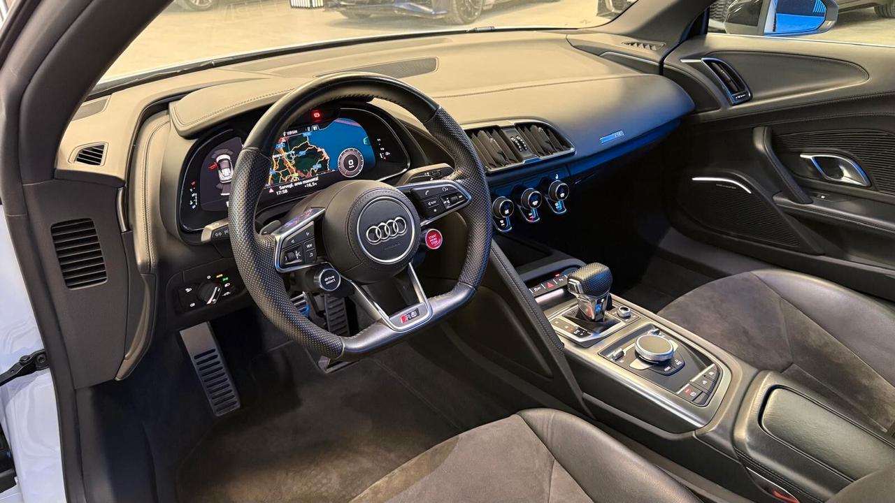 Audi R8 SPYDER 5.2TFSI V10 RWD S-TRONIC 2020